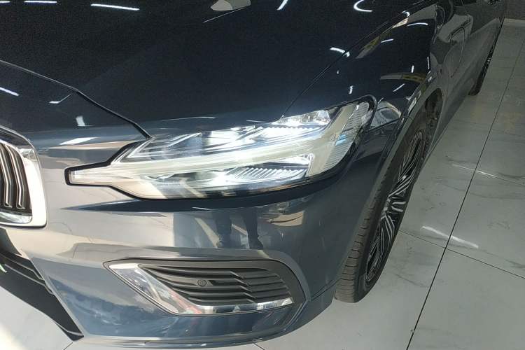 Used Volvo S60 New Energy 2021 T8 E-Drive Hybrid Four-Wheel Drive Smart Luxury Edition Left Front Headlight
