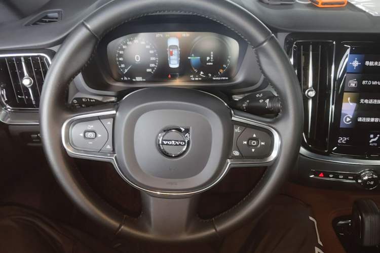 Used Volvo S60 New Energy 2021 T8 E-Drive Hybrid Four-Wheel Drive Smart Luxury Edition Steering Wheel
