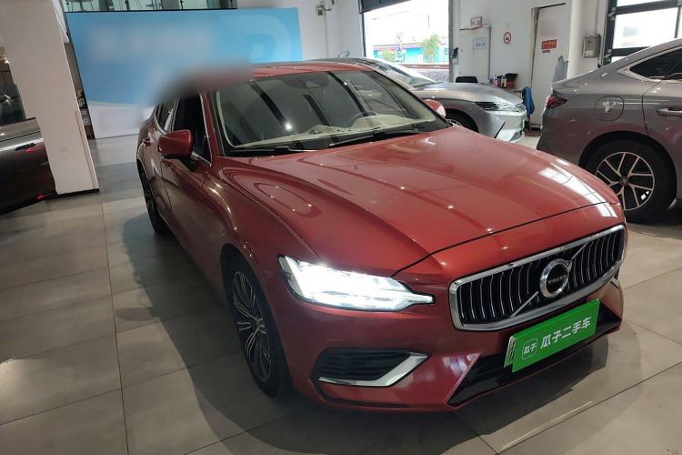 Used Volvo S60 New Energy 2021 T8 E-Drive Hybrid Four-Wheel Drive Smart Luxury Edition Exterior 2