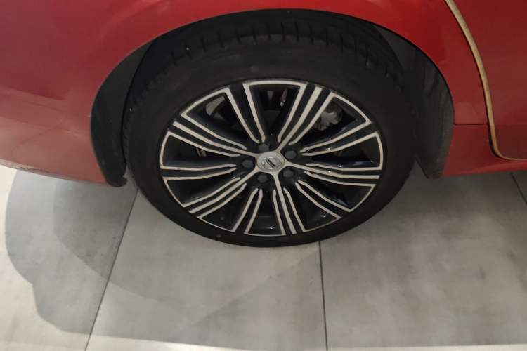 Used Volvo S60 New Energy 2021 T8 E-Drive Hybrid Four-Wheel Drive Smart Luxury Edition Exterior 8