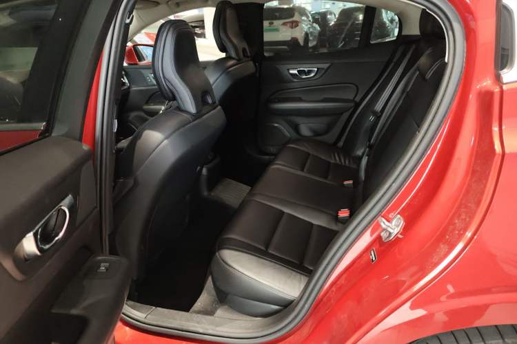 Used Volvo S60 New Energy 2021 T8 E-Drive Hybrid Four-Wheel Drive Smart Luxury Edition Interior 4