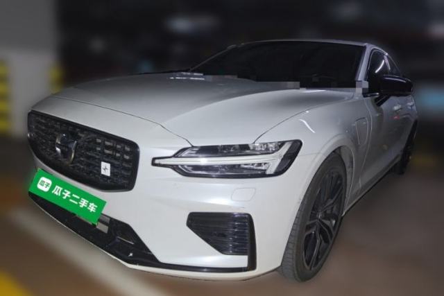 Ojetý Volvo S60 New Energy 2021 T8 E-Drive Hybrid All-Wheel Drive Smart & Sport Edition