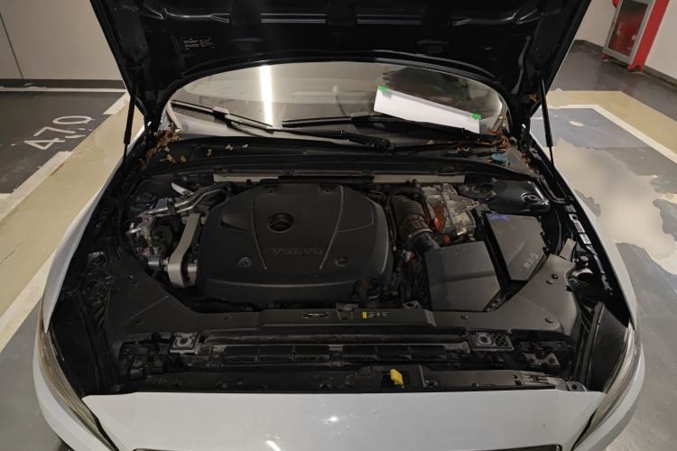 Used Volvo S60 New Energy 2021 T8 E-Drive Hybrid Four-Wheel Drive Smart Luxury Edition Engine Bay