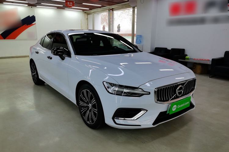 Used Volvo S60 New Energy 2021 T8 E-Drive Hybrid Four-Wheel Drive Smart Luxury Edition Exterior 2