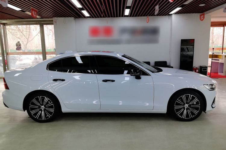 Used Volvo S60 New Energy 2021 T8 E-Drive Hybrid Four-Wheel Drive Smart Luxury Edition Exterior 3