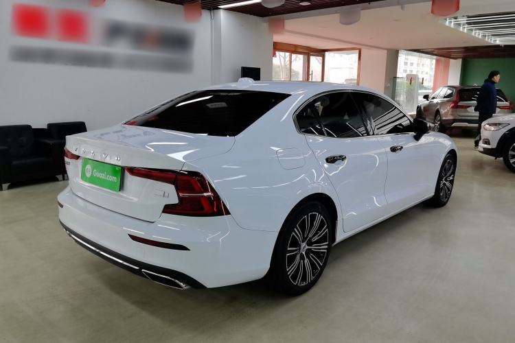Used Volvo S60 New Energy 2021 T8 E-Drive Hybrid Four-Wheel Drive Smart Luxury Edition Exterior 4