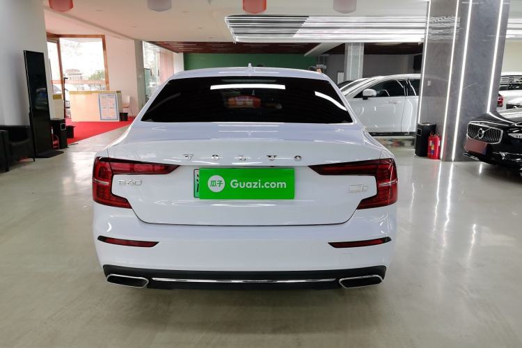 Used Volvo S60 New Energy 2021 T8 E-Drive Hybrid Four-Wheel Drive Smart Luxury Edition Exterior 5