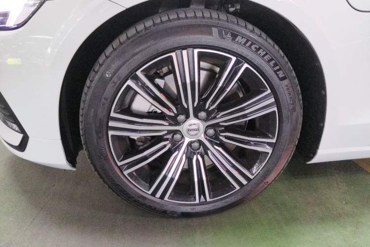 Used Volvo S60 New Energy 2021 T8 E-Drive Hybrid Four-Wheel Drive Smart Luxury Edition Exterior 7
