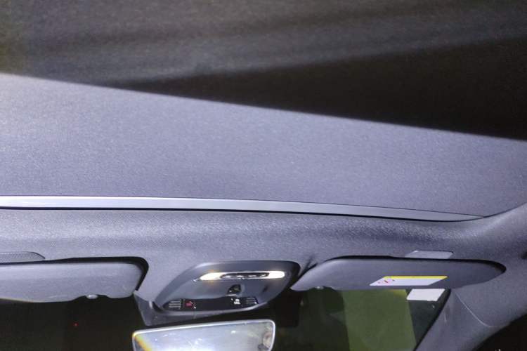 Used Volvo S60 New Energy 2021 T8 E-Drive Hybrid All-Wheel Drive Smart & Sport Edition Headliner