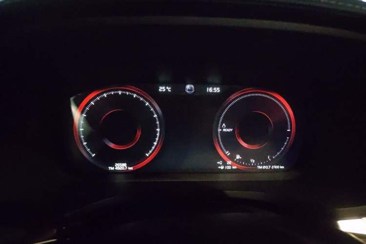 Used Volvo S60 New Energy 2021 T8 E-Drive Hybrid All-Wheel Drive Smart & Sport Edition Instrument Cluster