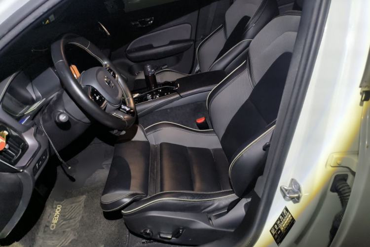 Used Volvo S60 New Energy 2021 T8 E-Drive Hybrid All-Wheel Drive Smart & Sport Edition Left Front Seat