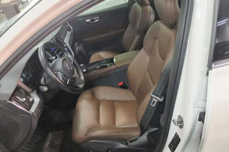 Used Volvo S60 New Energy 2021 T8 E-Drive Hybrid Four-Wheel Drive Smart Luxury Edition Left Front Seat