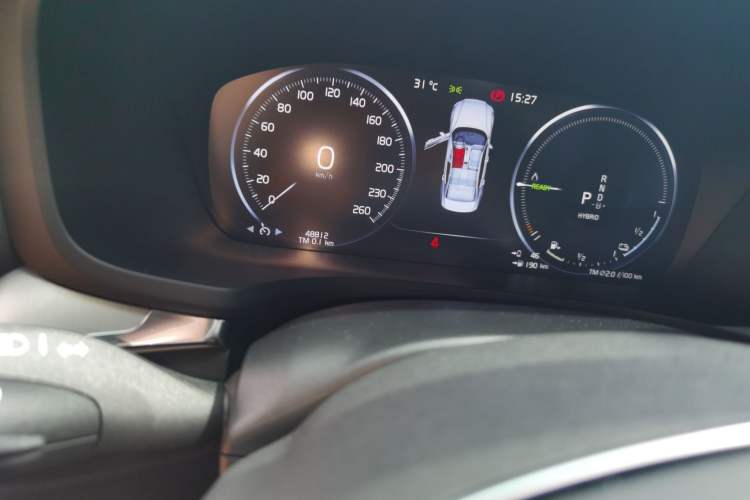 Used Volvo S60 New Energy 2021 T8 E-Drive Hybrid Four-Wheel Drive Smart Luxury Edition Odometer Close Up