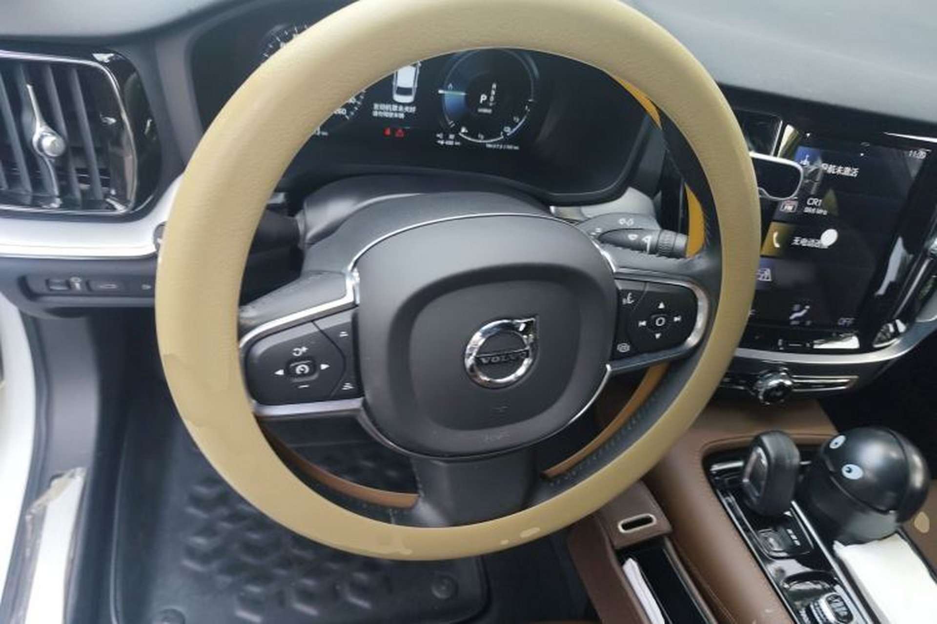 Used Volvo S60 New Energy 2021 T8 E-Drive Hybrid Four-Wheel Drive Smart Luxury Edition Steering Wheel