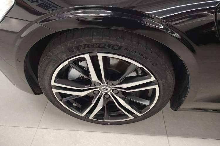 Used Volvo S60 New Energy 2022 T8 eDrive Hybrid All-Wheel Drive Smart & Sporty Edition Exterior 4