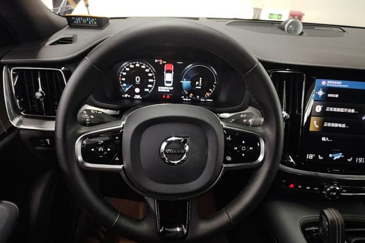 Used Volvo S60 New Energy 2022 T8 eDrive Hybrid All-Wheel Drive Smart & Sporty Edition Steering Wheel