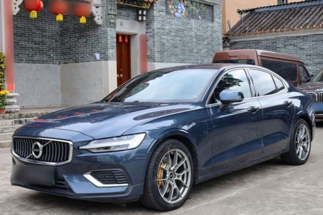 Used Volvo S60 New Energy 2022 T8 eDrive Hybrid All-Wheel Drive Smart Luxury Edition