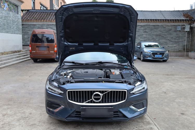 Used Volvo S60 New Energy 2022 T8 eDrive Hybrid All-Wheel Drive Smart Luxury Edition Exterior 7