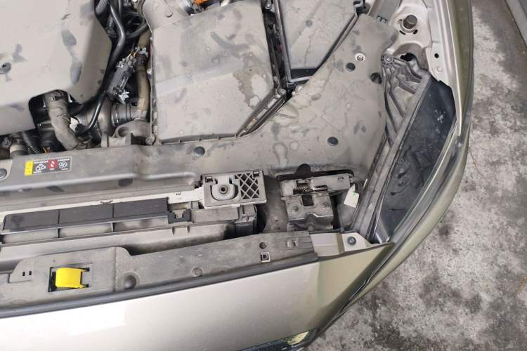 Used Volvo S60 New Energy 2022 T8 eDrive Hybrid All-Wheel Drive Smart Luxury Edition Engine Bay Left