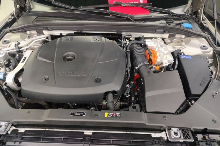 Used Volvo S60 New Energy 2022 T8 eDrive Hybrid All-Wheel Drive Smart Luxury Edition Engine Bay