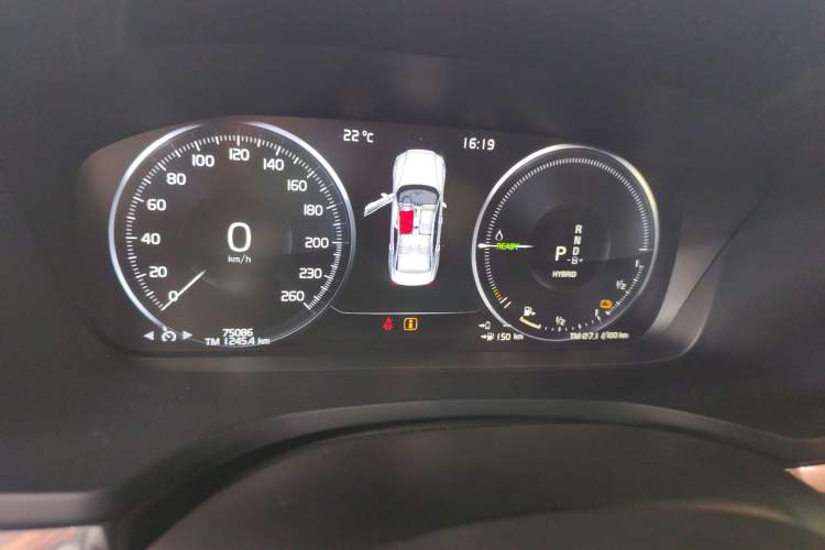 Used Volvo S60 New Energy 2022 T8 eDrive Hybrid All-Wheel Drive Smart Luxury Edition Instrument Cluster