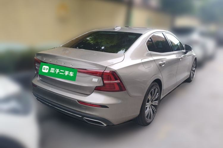 Used Volvo S60 New Energy 2022 T8 eDrive Hybrid All-Wheel Drive Smart Luxury Edition Rear Right 45 Deg