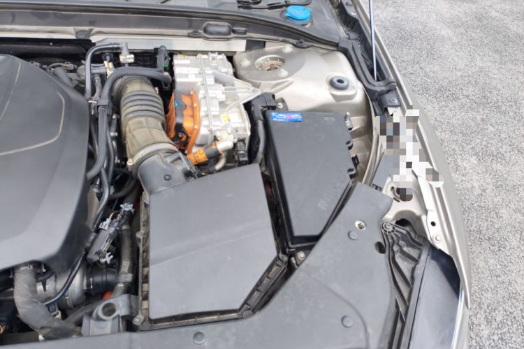 Used Volvo S60 New Energy 2022 T8 eDrive Hybrid All-Wheel Drive Smart Luxury Edition Engine Bay Left