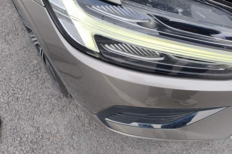 Used Volvo S60 New Energy 2022 T8 eDrive Hybrid All-Wheel Drive Smart Luxury Edition Right Front Headlight
