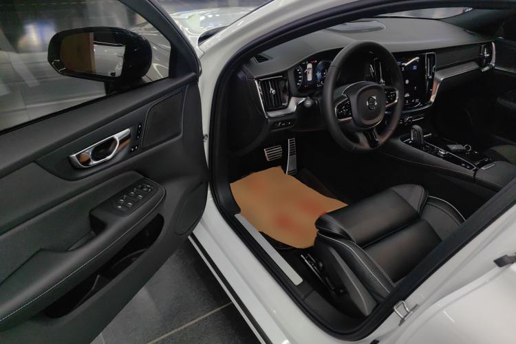 Used Volvo S60 New Energy 2022 T8 eDrive Hybrid All-Wheel Drive Smart & Sporty Edition Driver Seat