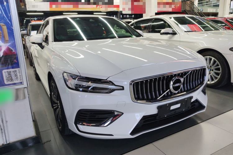 Used Volvo S60 New Energy 2022 T8 eDrive Hybrid All-Wheel Drive Smart Luxury Edition Exterior 1