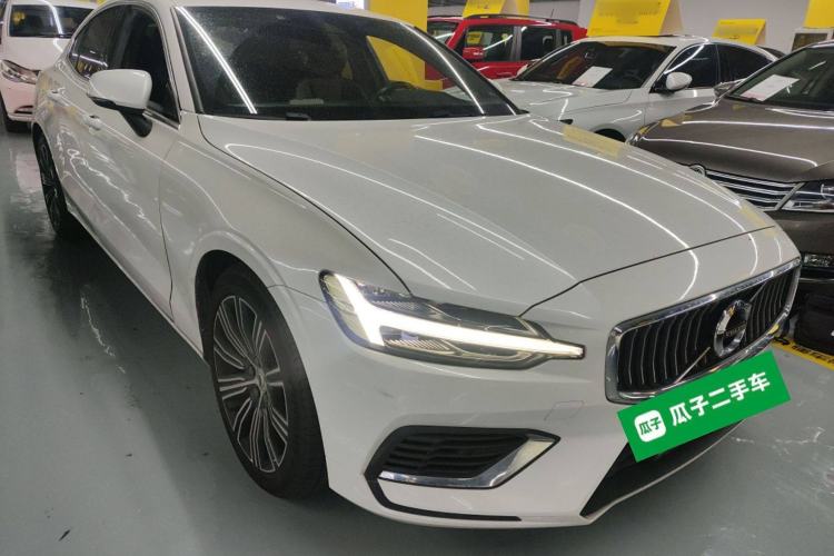 Used Volvo S60 New Energy 2022 T8 eDrive Hybrid All-Wheel Drive Smart Luxury Edition Exterior 2