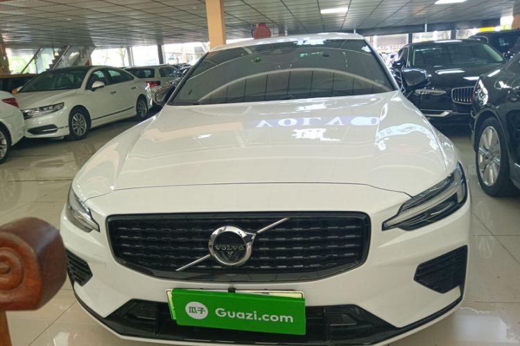 Used Volvo S60 New Energy 2022 T8 eDrive Hybrid All-Wheel Drive Smart & Sporty Edition Exterior 5