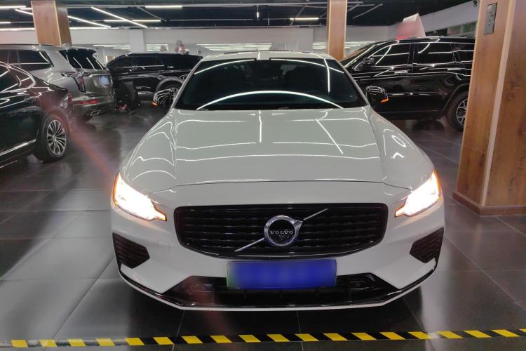Used Volvo S60 New Energy 2022 T8 eDrive Hybrid All-Wheel Drive Smart & Sporty Edition Front