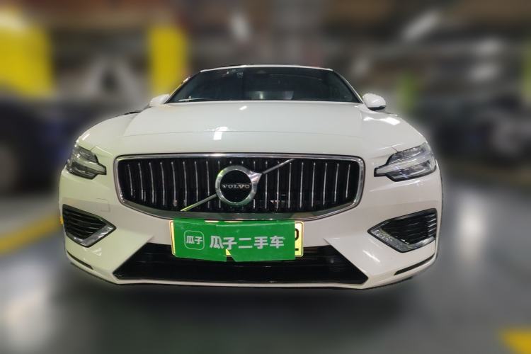 Used Volvo S60 New Energy 2022 T8 eDrive Hybrid All-Wheel Drive Smart Luxury Edition Front