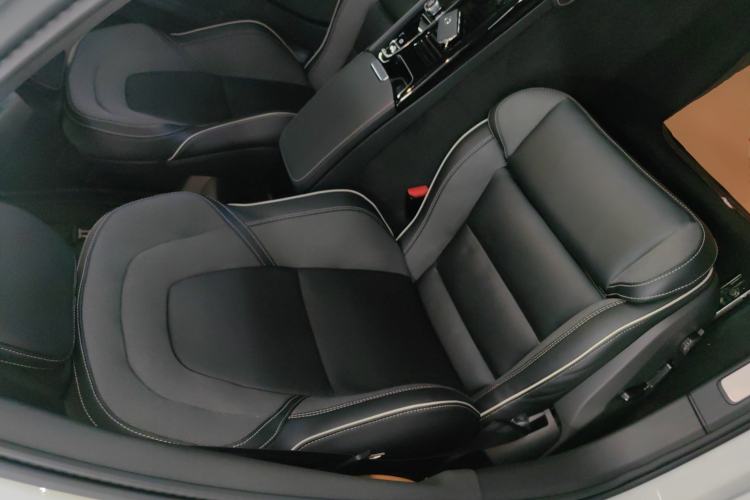 Used Volvo S60 New Energy 2022 T8 eDrive Hybrid All-Wheel Drive Smart & Sporty Edition Right Front Seat