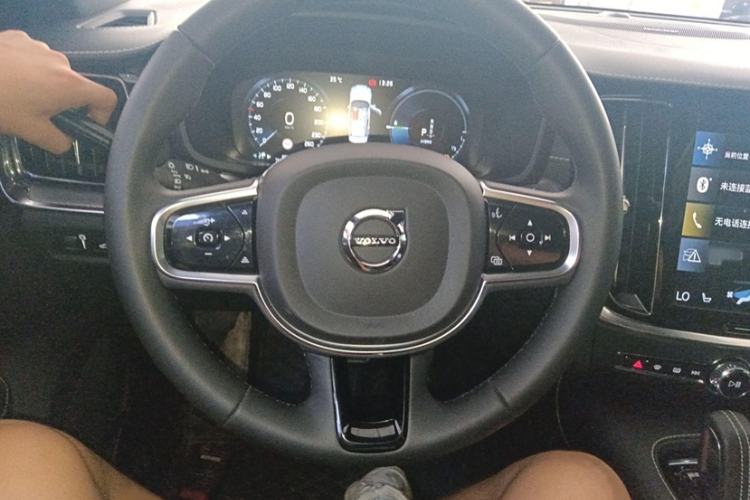 Used Volvo S60 New Energy 2022 T8 eDrive Hybrid All-Wheel Drive Smart & Sporty Edition Steering Wheel