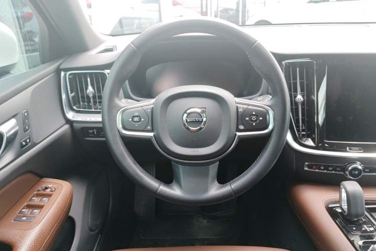 Used Volvo S60 New Energy 2022 T8 eDrive Hybrid All-Wheel Drive Smart Luxury Edition Steering Wheel