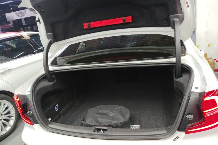 Used Volvo S60 New Energy 2022 T8 eDrive Hybrid All-Wheel Drive Smart Luxury Edition Trunk