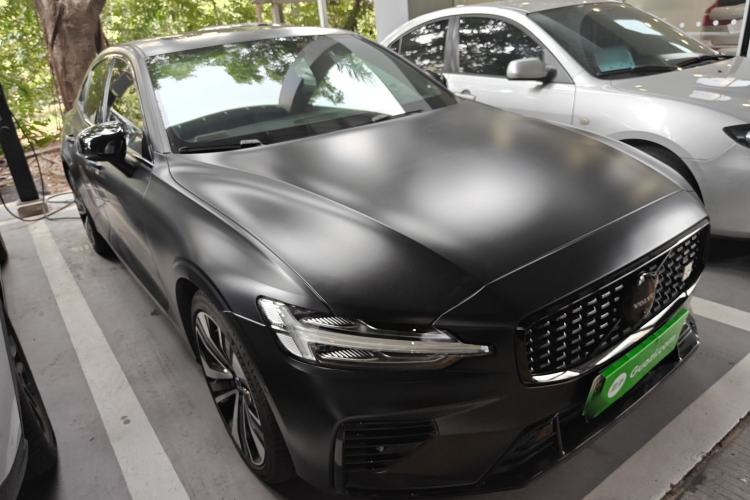 Used Volvo S60 New Energy 2023 T8 All-Wheel Drive Long-Range Luxury Sport Edition Front Right 45 Deg