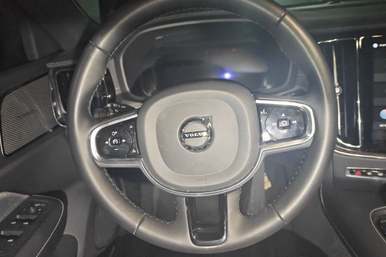 Used Volvo S60 New Energy 2023 T8 All-Wheel Drive Long-Range Zhiyi Luxury Edition Steering Wheel