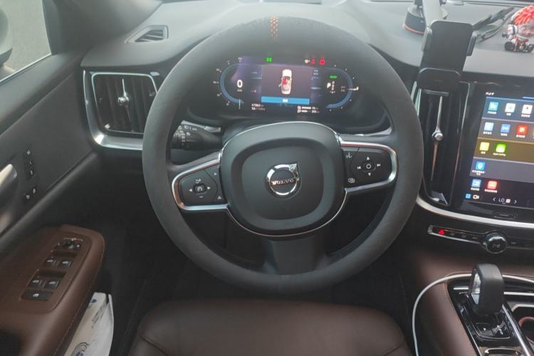 Used Volvo S60 New Energy 2023 T8 All-Wheel Drive Long-Range Zhiyi Luxury Edition Steering Wheel