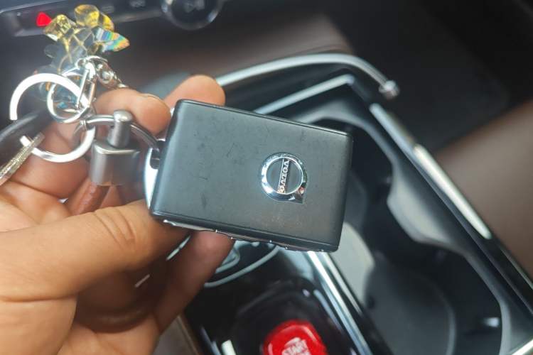 Used Volvo S60 New Energy 2023 T8 All-Wheel Drive Long-Range Zhiyi Luxury Edition Vehicle Key
