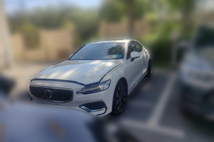 Used Volvo S60 New Energy 2023 T8 All-Wheel Drive Long-Range Zhiyi Luxury Edition Front