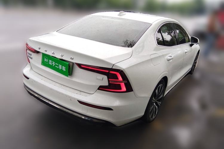 Used Volvo S60 New Energy 2023 T8 All-Wheel Drive Long-Range Zhiyi Luxury Edition Rear Right 45 Deg