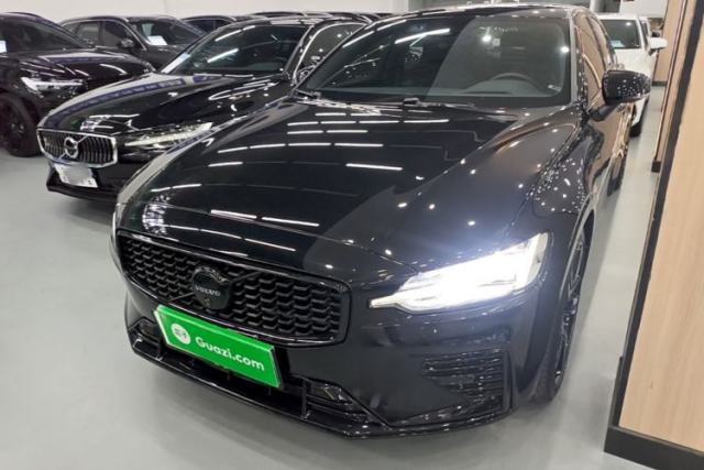 Used Volvo S60 New Energy 2024 T8 All-Wheel Drive Long-Range Luxury Midnight Black Edition