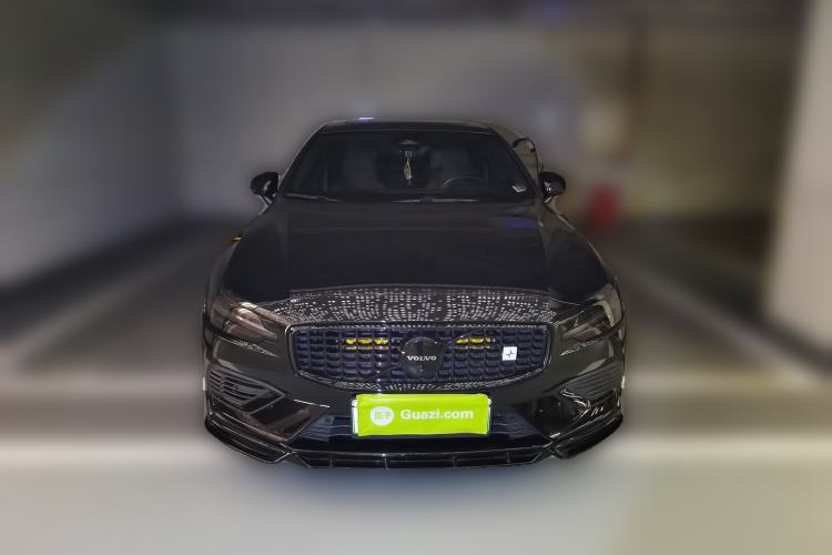 Used Volvo S60 New Energy 2024 T8 All-Wheel Drive Long-Range Zhiyi Luxury Edition Front