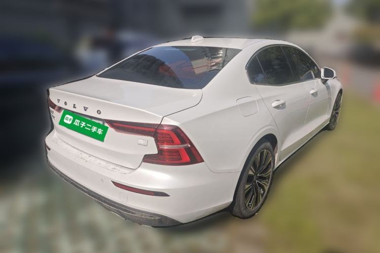 Used Volvo S60 New Energy 2024 T8 All-Wheel Drive Long-Range Zhiyi Luxury Edition Rear Right 45 Deg