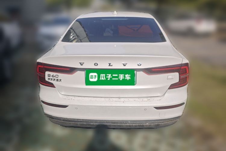 Used Volvo S60 New Energy 2024 T8 All-Wheel Drive Long-Range Zhiyi Luxury Edition Rear