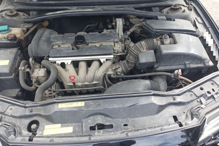 Used Volvo S80 2004 2.4 Engine Bay
