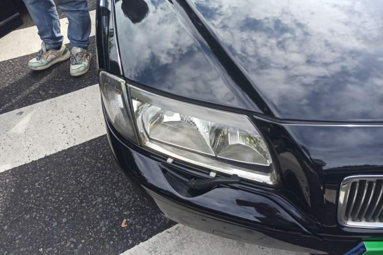 Used Volvo S80 2004 2.4 Right Front Headlight